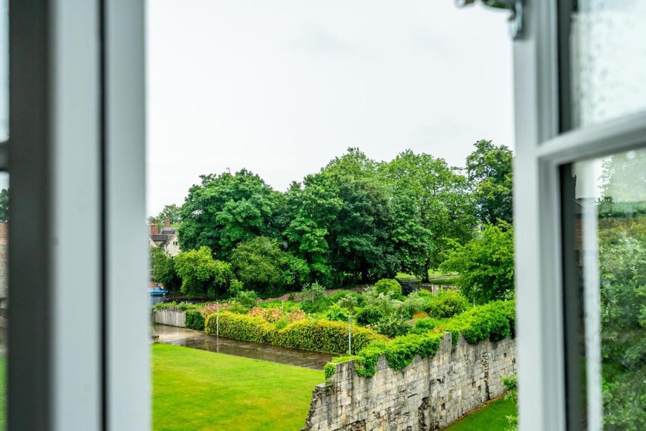 Apartment 11 - Bootham House York Buitenkant foto